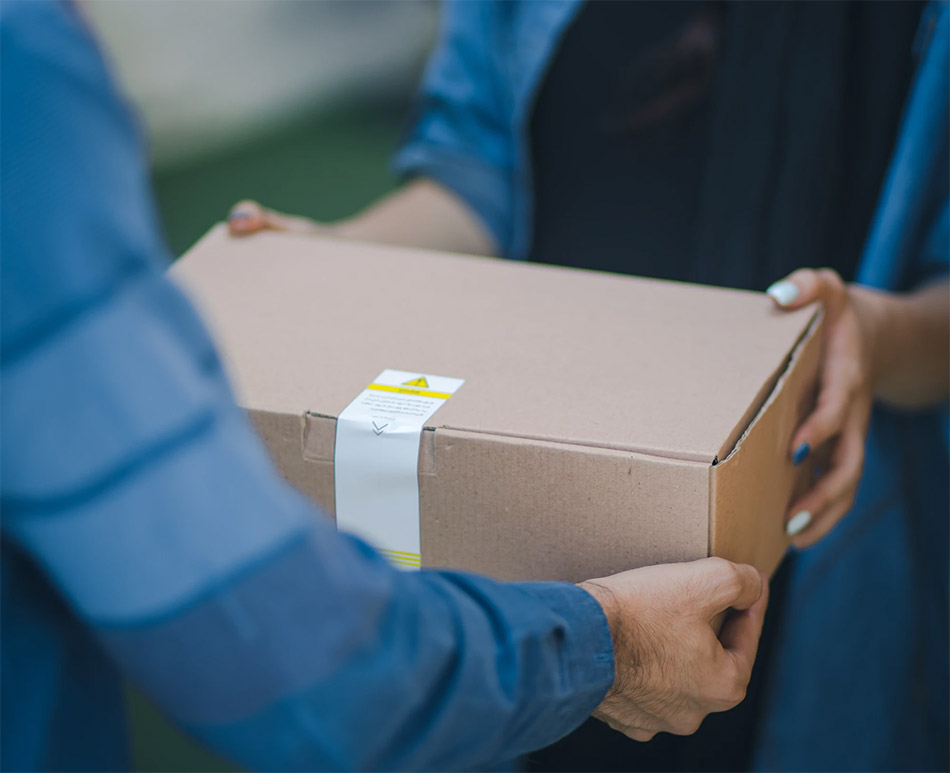 Freschezza, qualità e tracciabilità a portata di mano!
I tuoi ordini vengono trasportati nei nostri mezzi nel rispetto della catena del freddo e delle normative vigenti in materia di sicurezza alimentare.